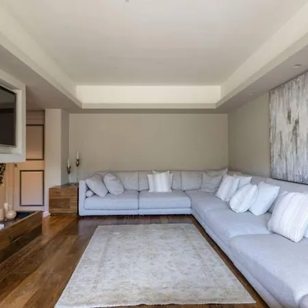 Ocean Breeze Villa - Luxe Living in the Heart of Biarritz Biarritz