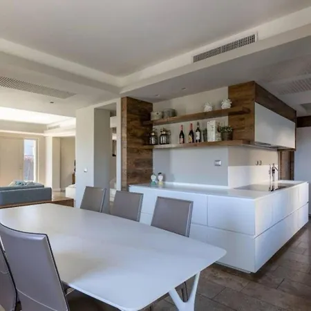 Ocean Breeze Villa - Luxe Living in the Heart of Biarritz * Biarritz
