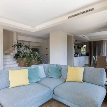 Ocean Breeze Villa - Luxe Living in the Heart of Biarritz