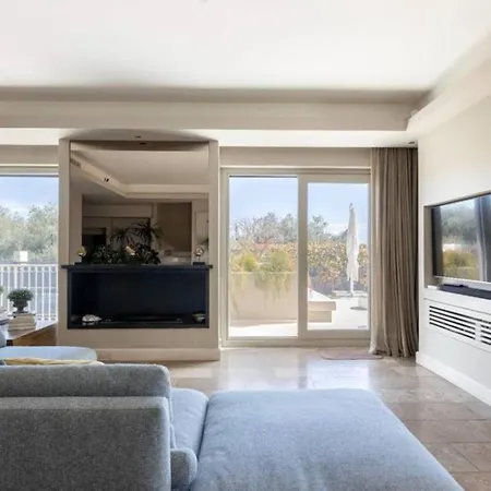 Апартаменти Ocean Breeze Villa - Luxe Living In The Heart Of Biarritz Біарріц